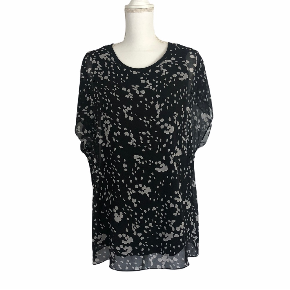 CAbi Black and White Patterned Top